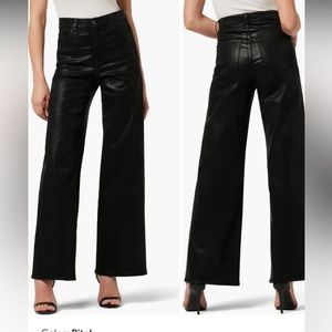 Joe’s Size 25 with tags Sleekly coated for a leather-like look